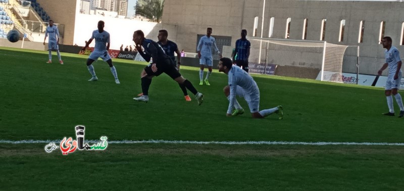  مريم وزينة للرئيس الأمريكي ترامب : غلبنا ملبس 2-1 ولن نخرج من هذه البلاد ... وسنبقى في الممتازة بالغصب عنك